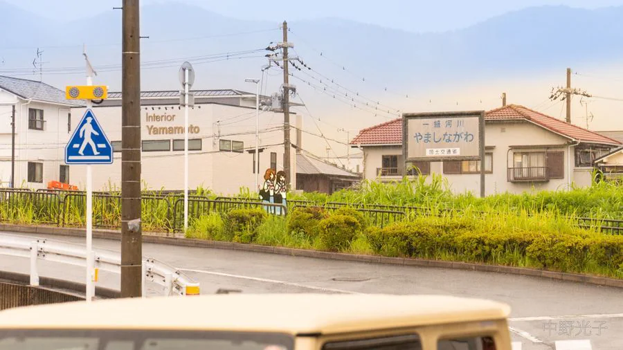 六地藏站外 实拍成片